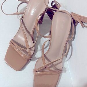 TOP Moda Brown Strappy Block Heels
